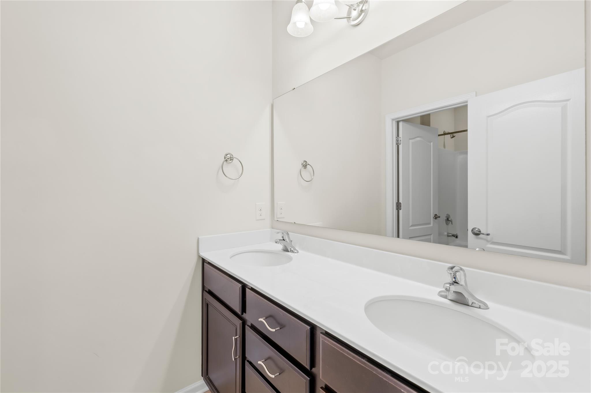 Hawks Creek - Residential