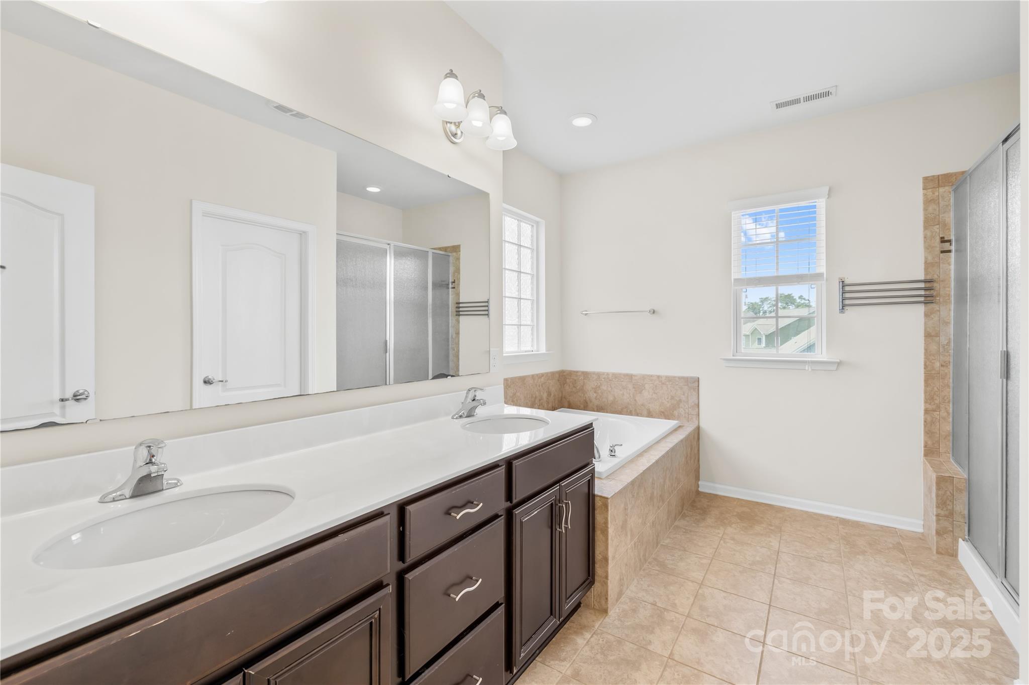 Hawks Creek - Residential