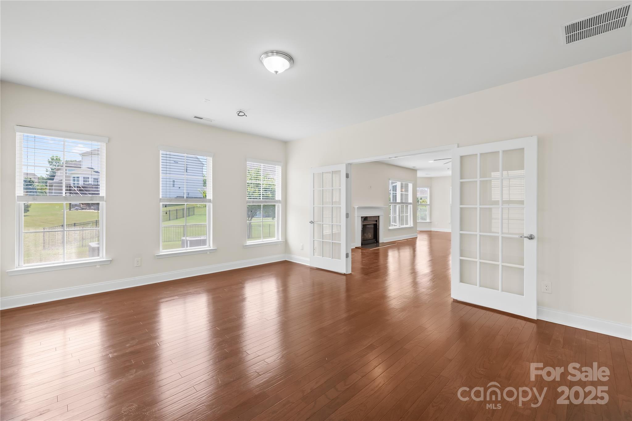 Hawks Creek - Residential