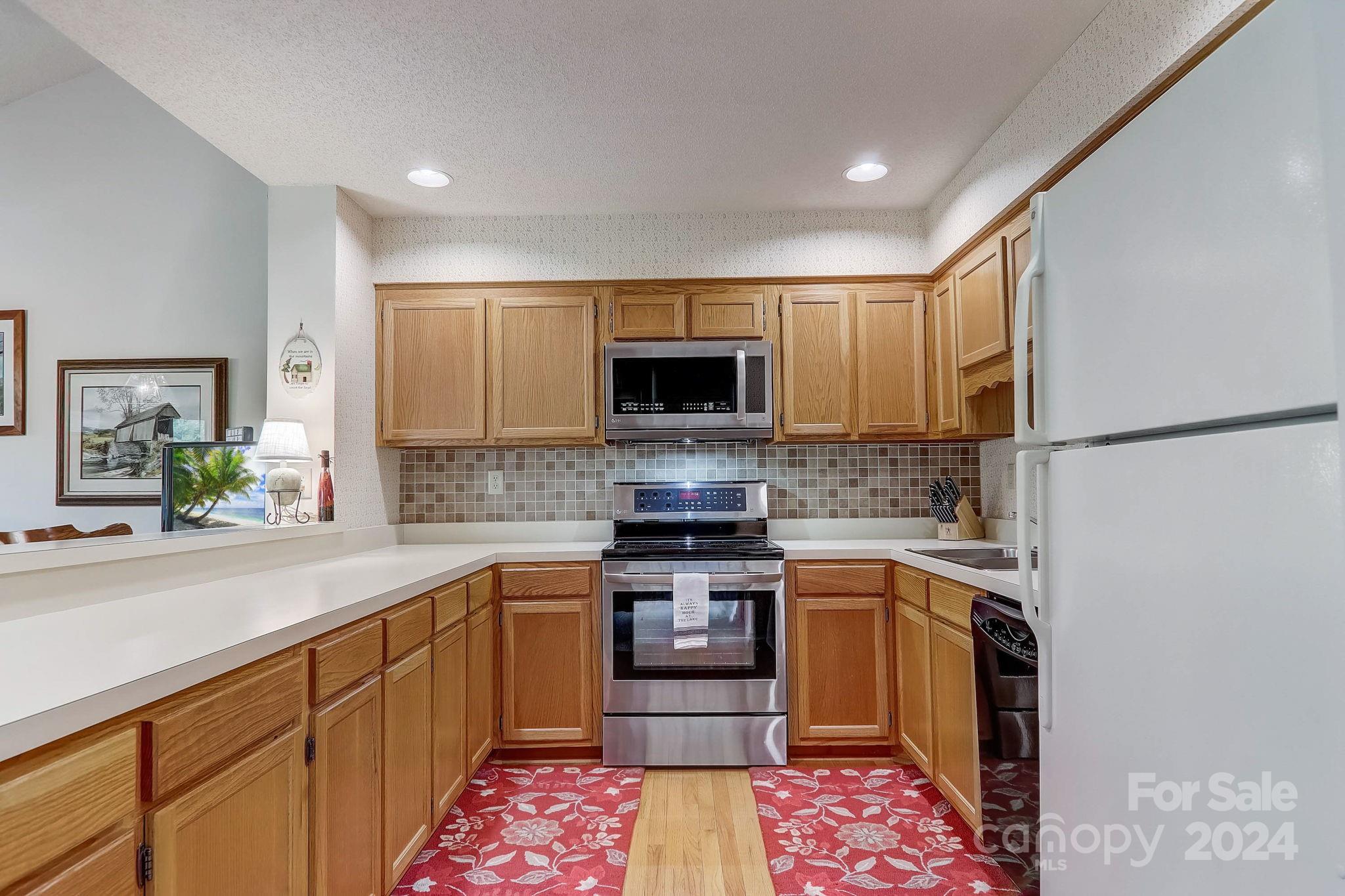 Rumbling Bald on Lake Lure - Residential