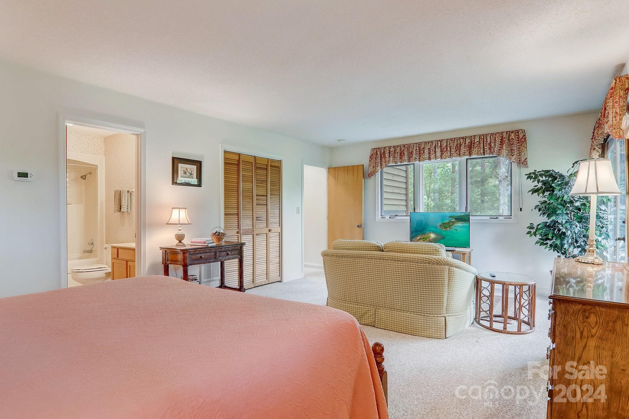 Rumbling Bald on Lake Lure - Residential