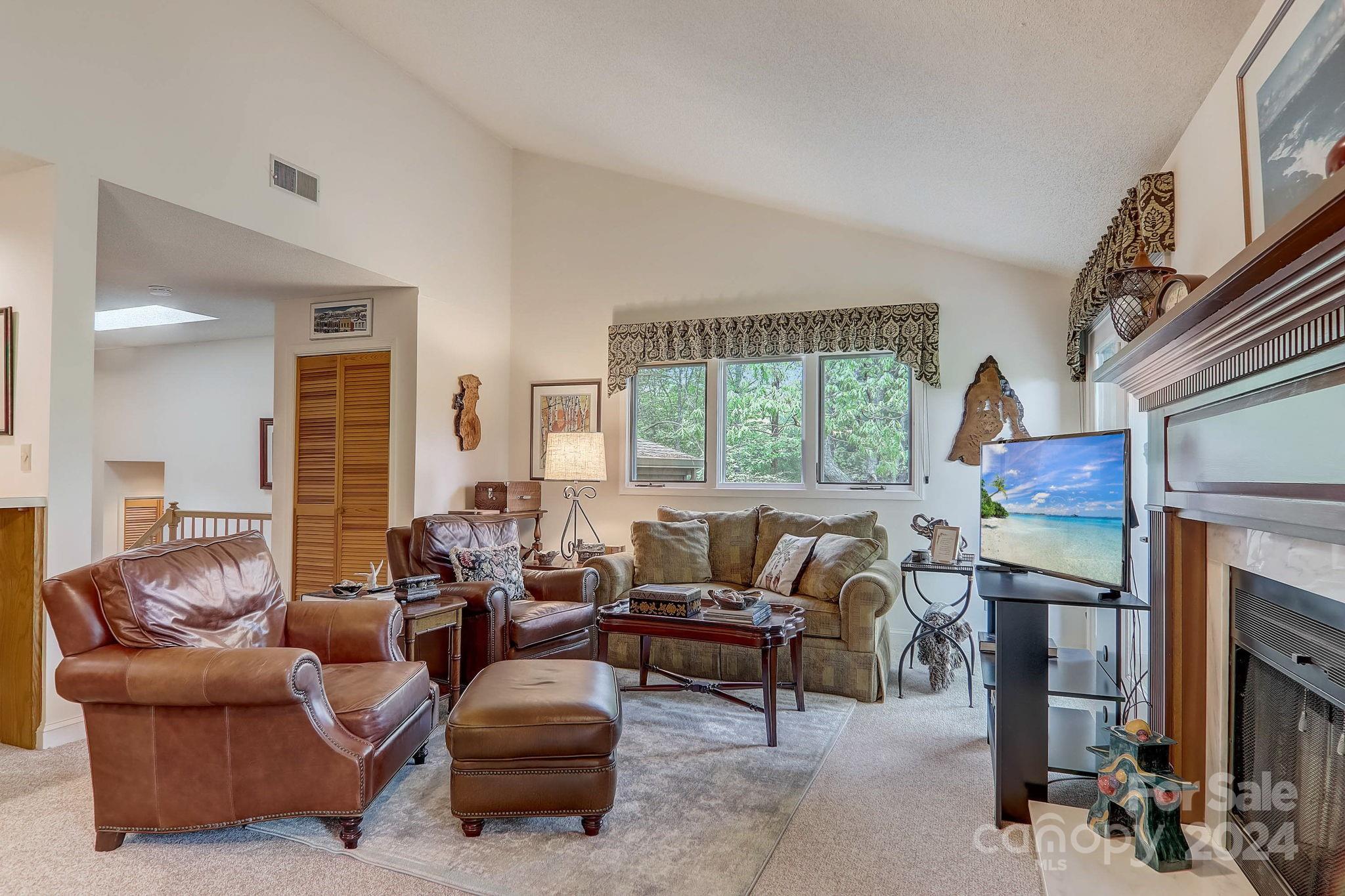 Rumbling Bald on Lake Lure - Residential