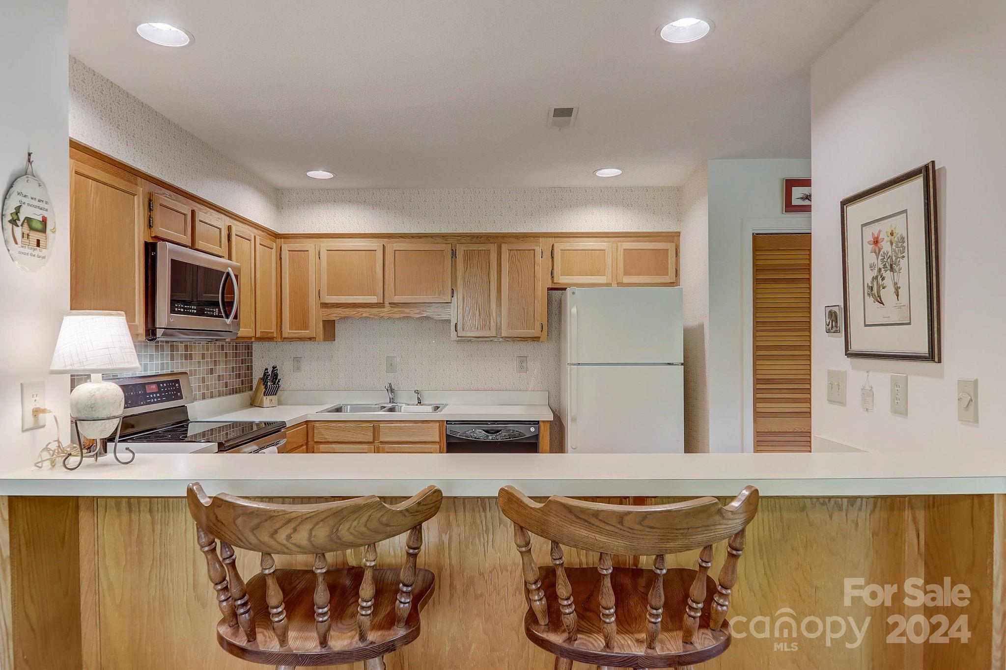 Rumbling Bald on Lake Lure - Residential