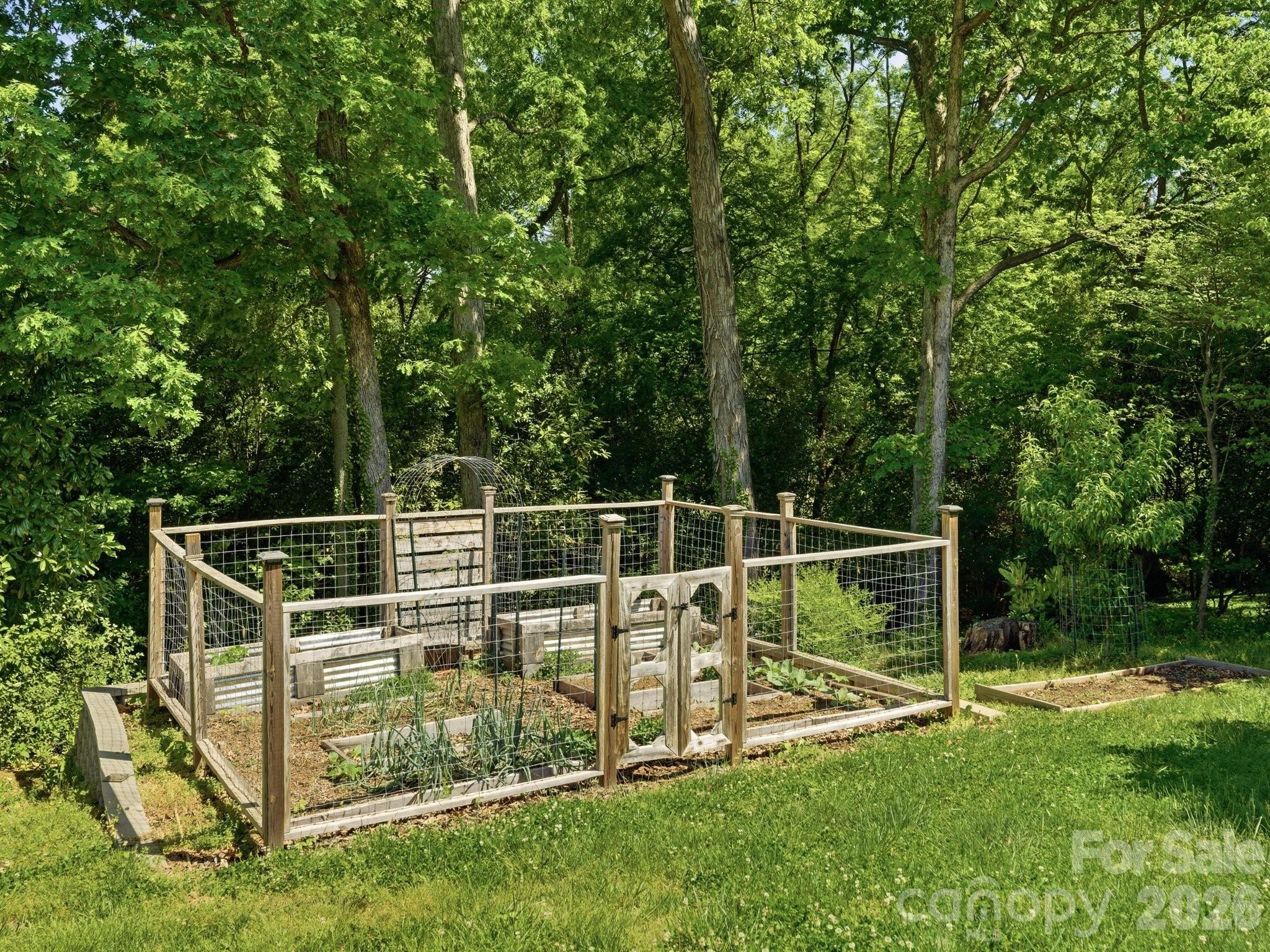 Starmount - Residential