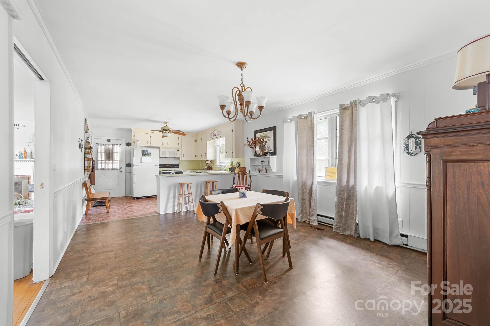 1307 Armstrong Road