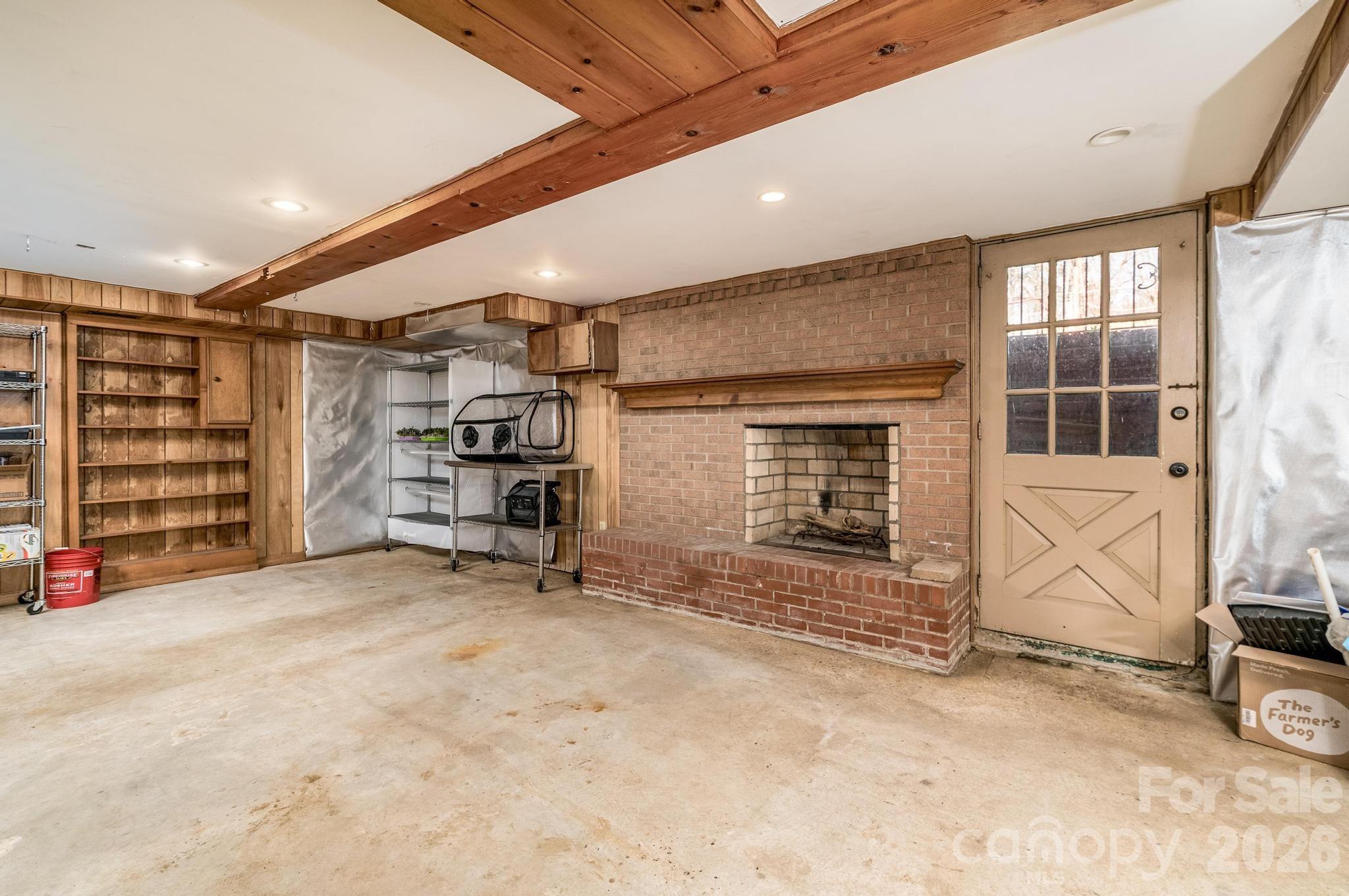 Hillside - Residential