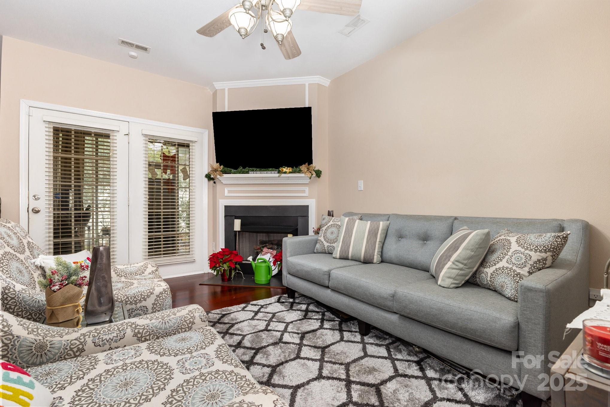 16677 Commons Creek Drive