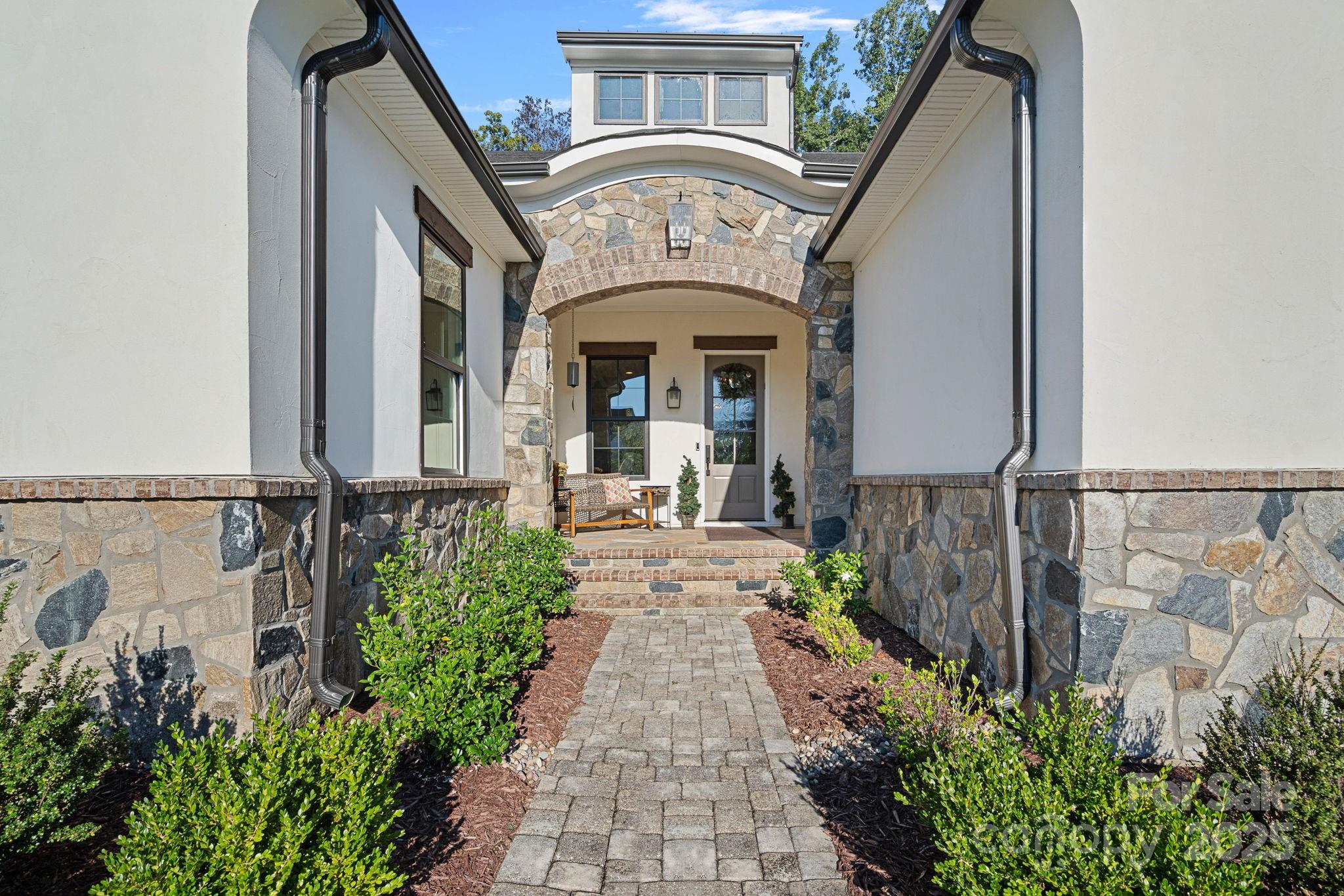13212 Oak Farm Lane