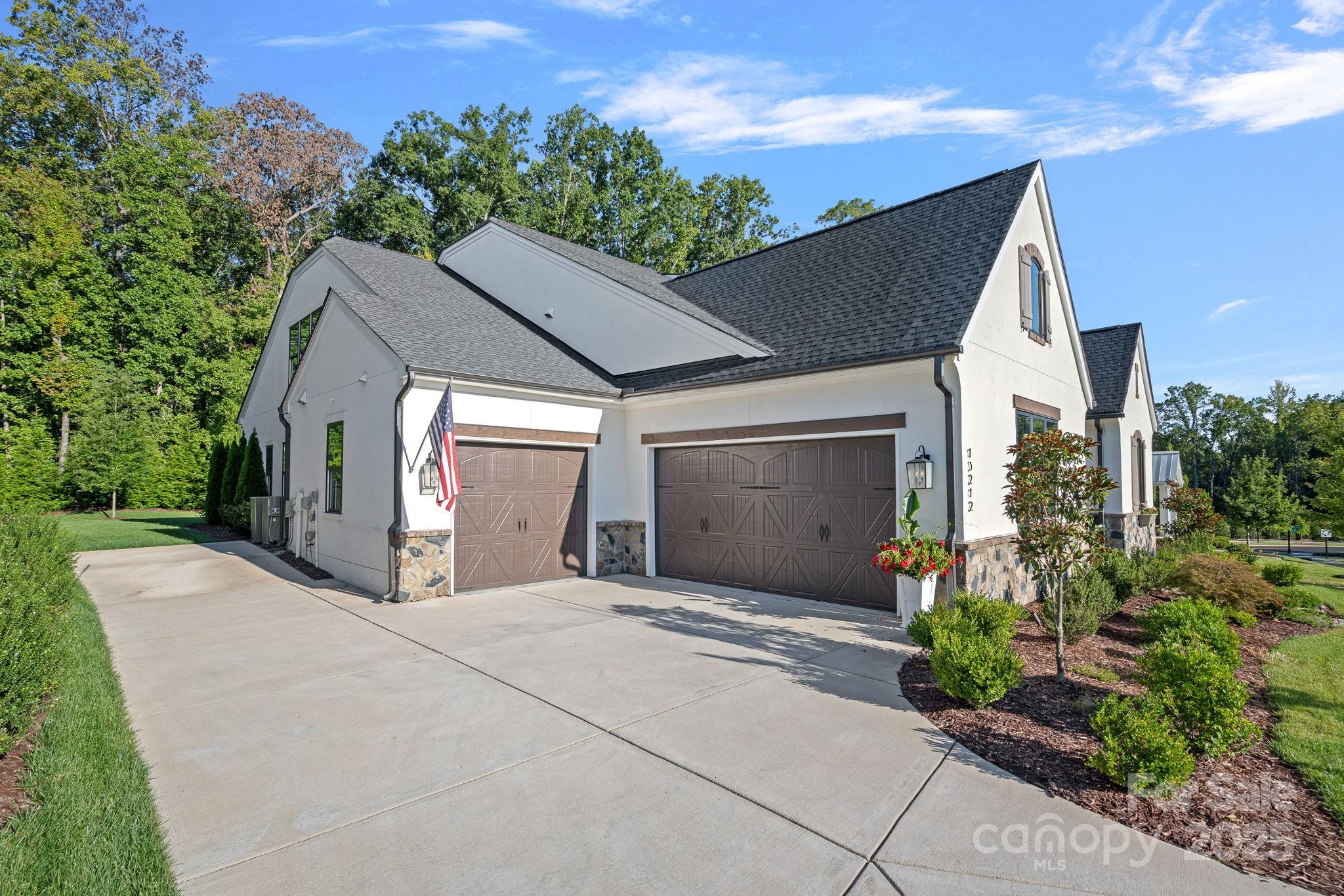 13212 Oak Farm Lane