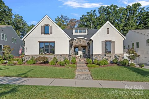 Photo of 13212 Oak Farm Lane, Huntersville, NC 28078 (MLS # 4294142)