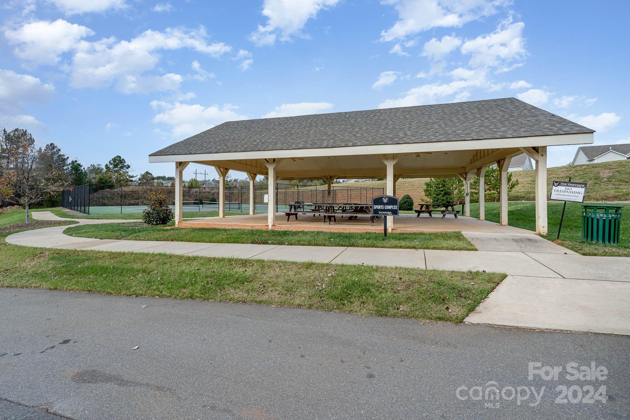 The Vineyards on Lake Wylie - Residential