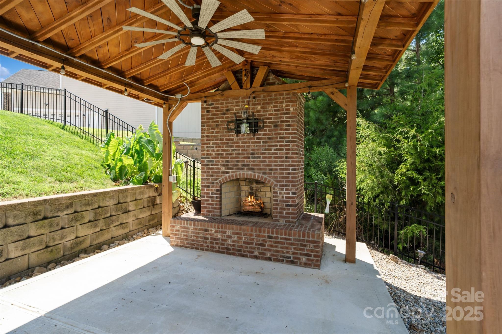 Palm Tree Cove II - Residential