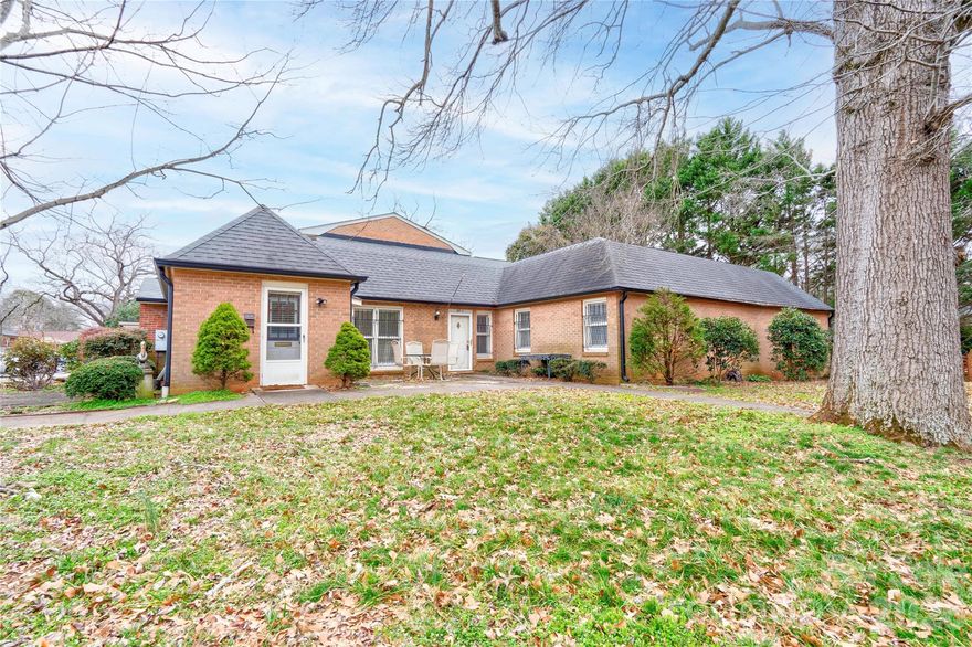 This two bedroom, two bath one level townhome is waiting for you.  There is a family room with fireplace plus dining or flex room and eat-in kitchen.  There has been an addition of closet space in the primary bedroom.  Privately maintained driveway for units by homeowners.  The front of the home faces Edgemont.  There is an outdoor space in front as well as in the back of the unit.  Add your touches and make it a charmer. No HOA dues at this time.