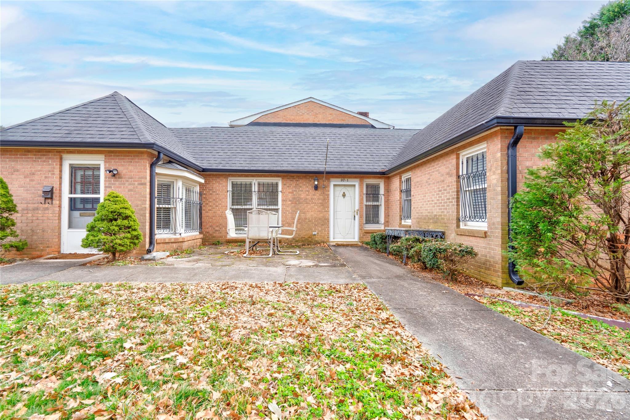 Briarwood Townhouses - Residential