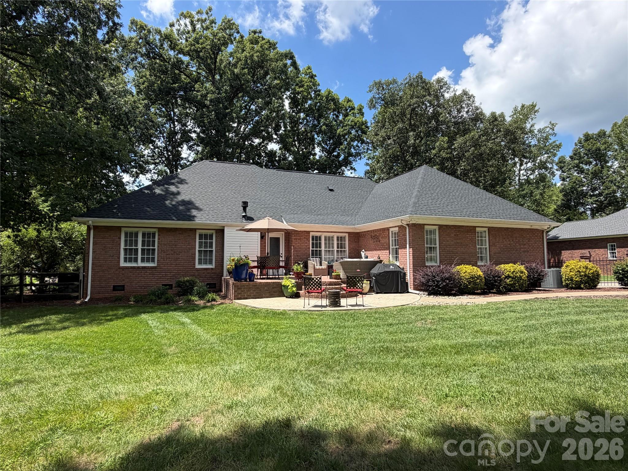 7627 Maple Bluff Lane