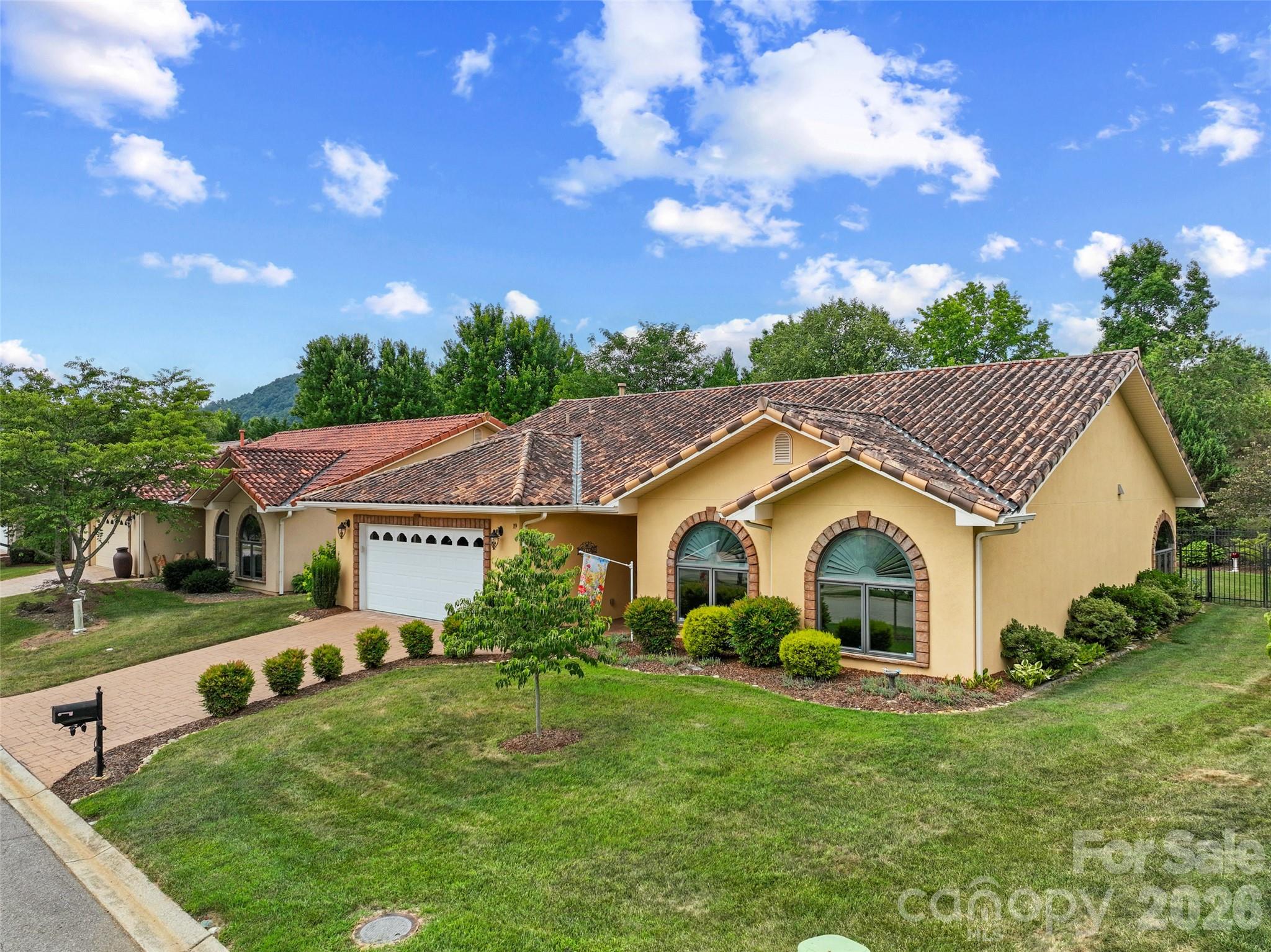 19 Pacifico Drive, Asheville, NC, 28806