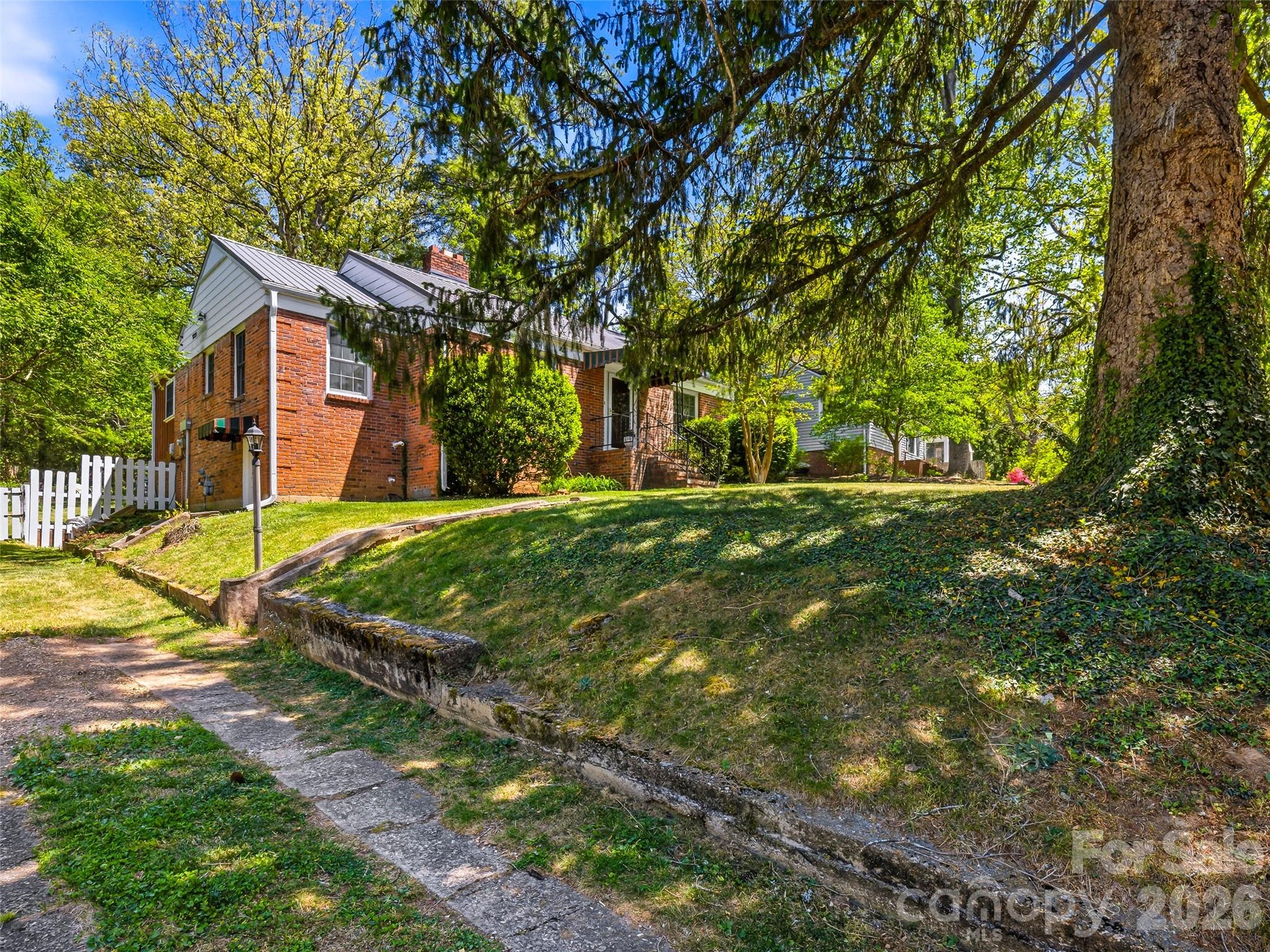 28 Canterbury Road