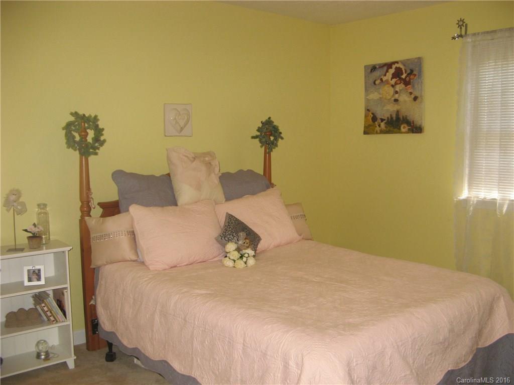 Seven Springs - Residential