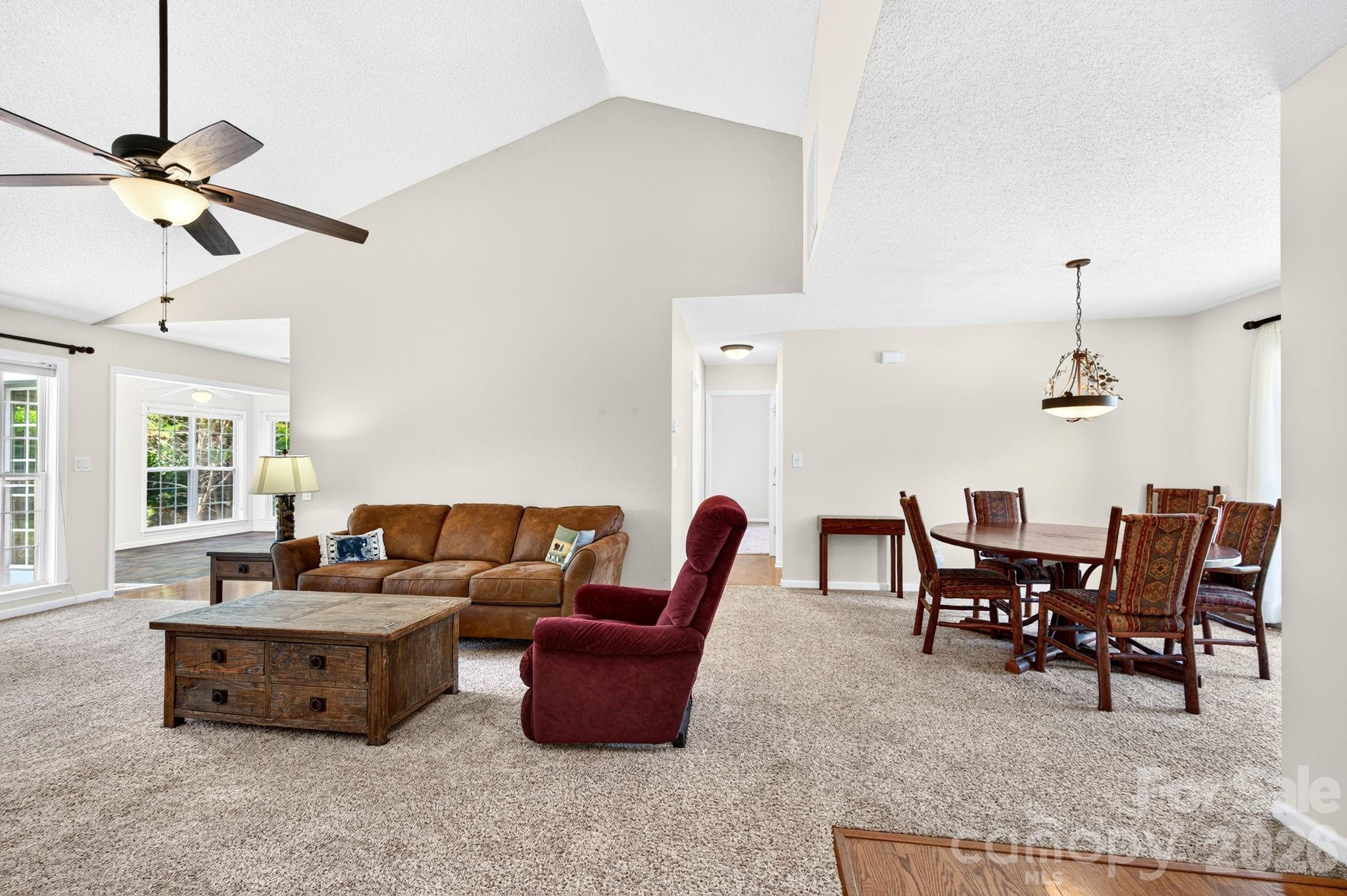 35 Meadow Pathway Drive