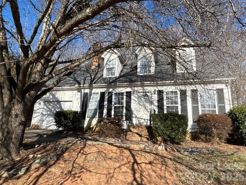 Photo of 10730 Starwood Avenue, Charlotte, NC 28215 (MLS # 4433821)