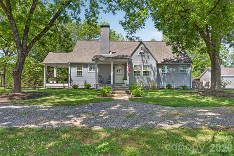 Photo of 581 Hicks Creek Road, Troutman, NC 28166 (MLS # 4378036)