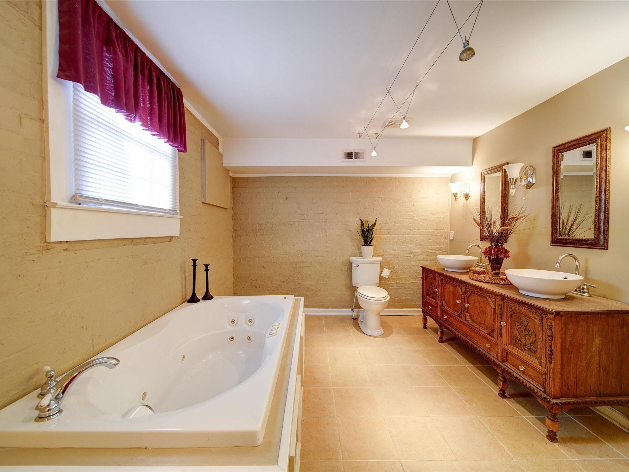 Hillcrest - Residential