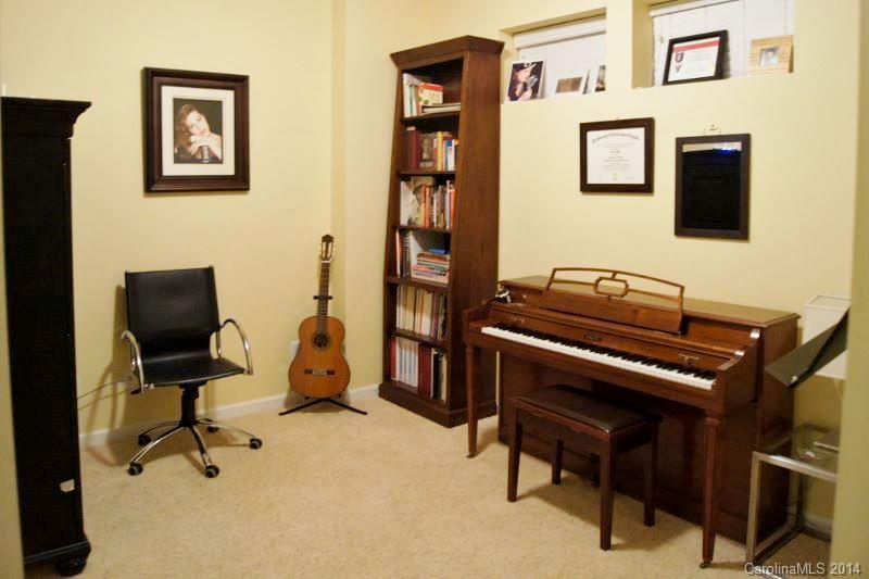 Baxter Village - Residential Lease