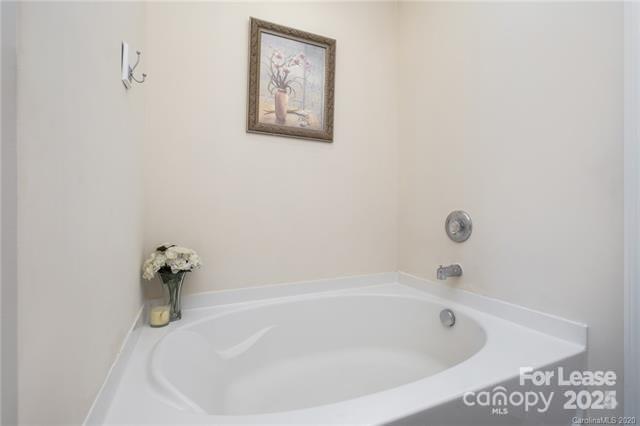 Kelly Woods - Residential Lease