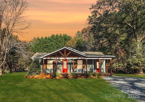 1429 Beth Haven Church Road Denver NC 28037