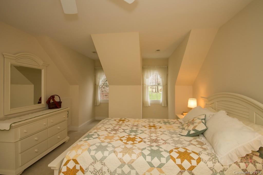 Lakepointe North - Residential