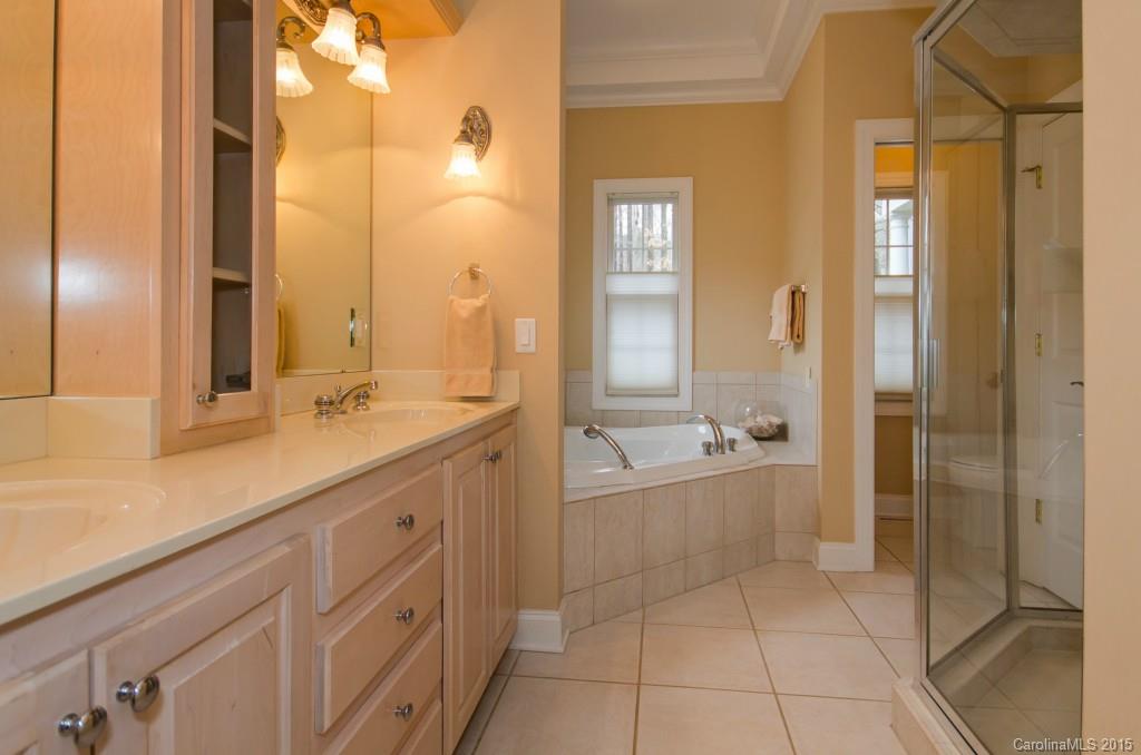 Lakepointe North - Residential