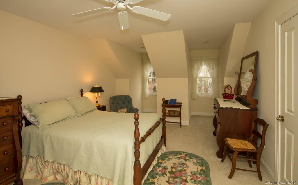 Lakepointe North - Residential