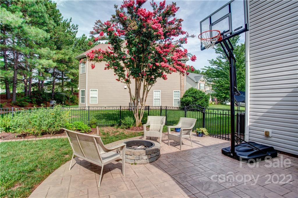 Moss Creek Village - Residential