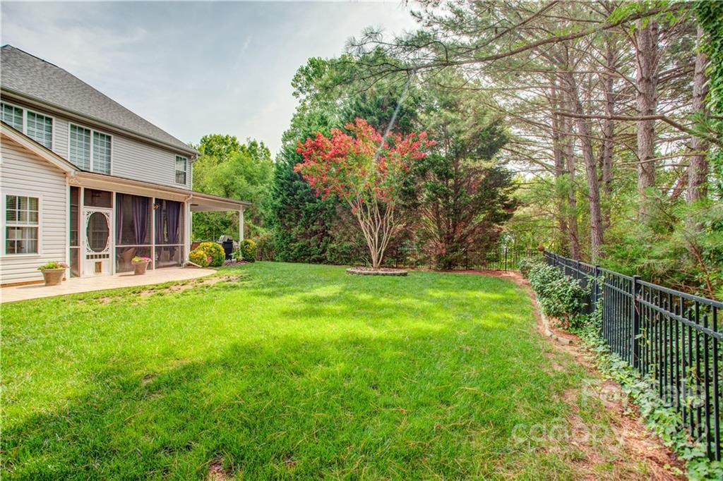 Moss Creek Village - Residential