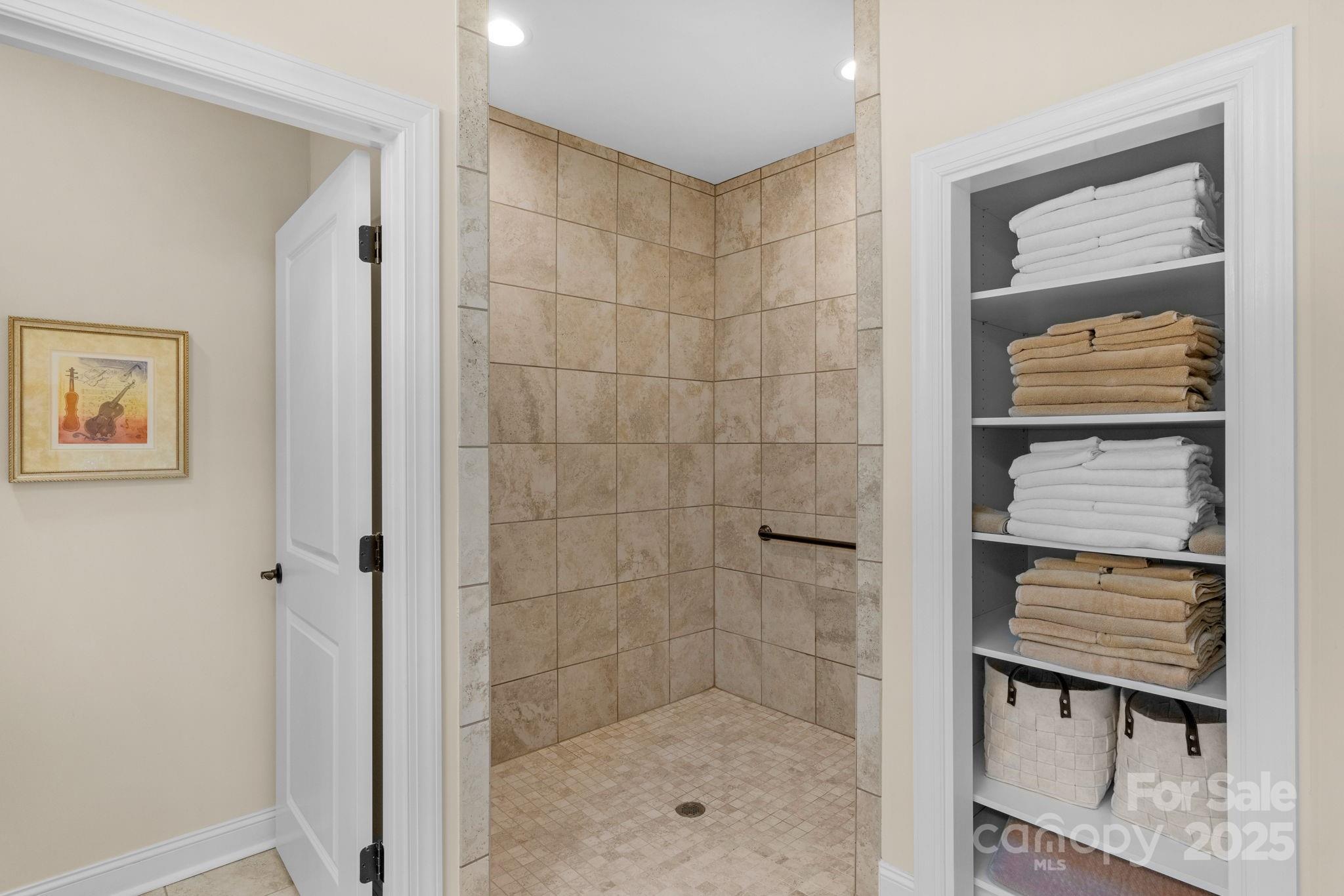 The Courtyards at Wesley Chapel - Residential