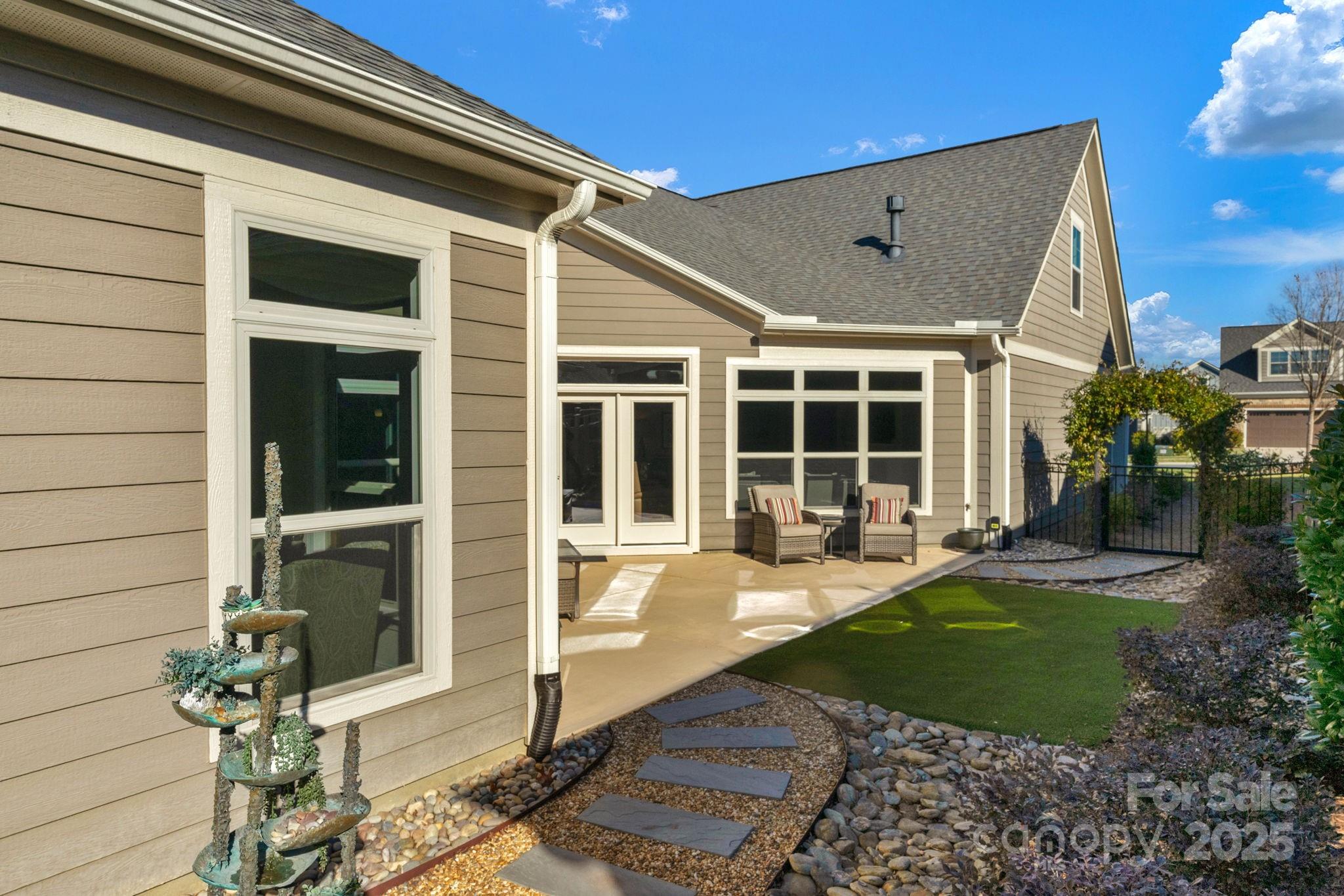 The Courtyards at Wesley Chapel - Residential