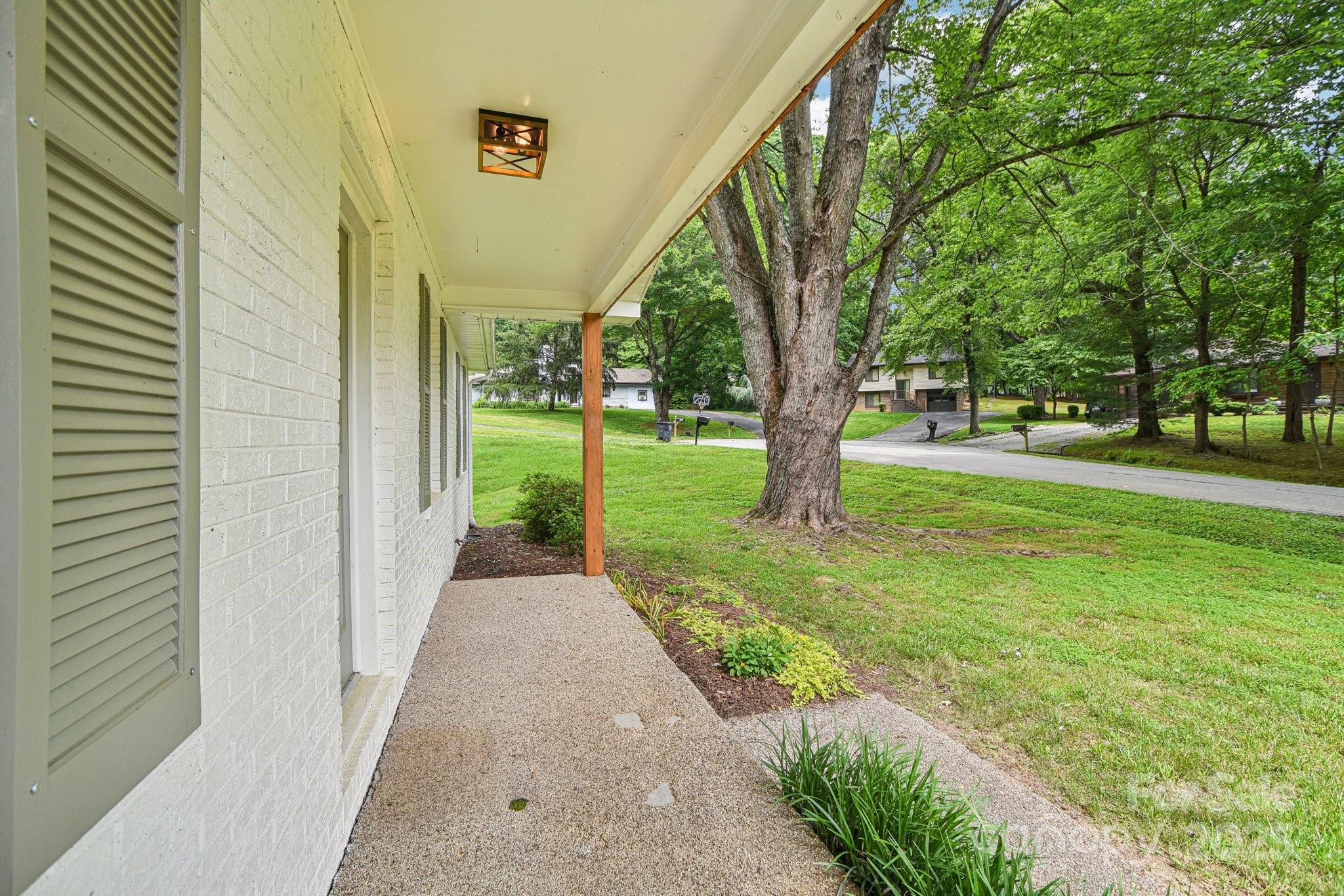 478 Stoney Gardens Court