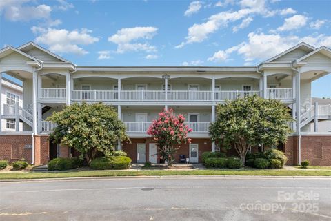 Photo of 9271 Meadow Vista Road, Charlotte, NC 28213 (MLS # 4275416) Photo of 9271 Meadow Vista Road, Charlotte, NC 28213 (MLS # 4275416)