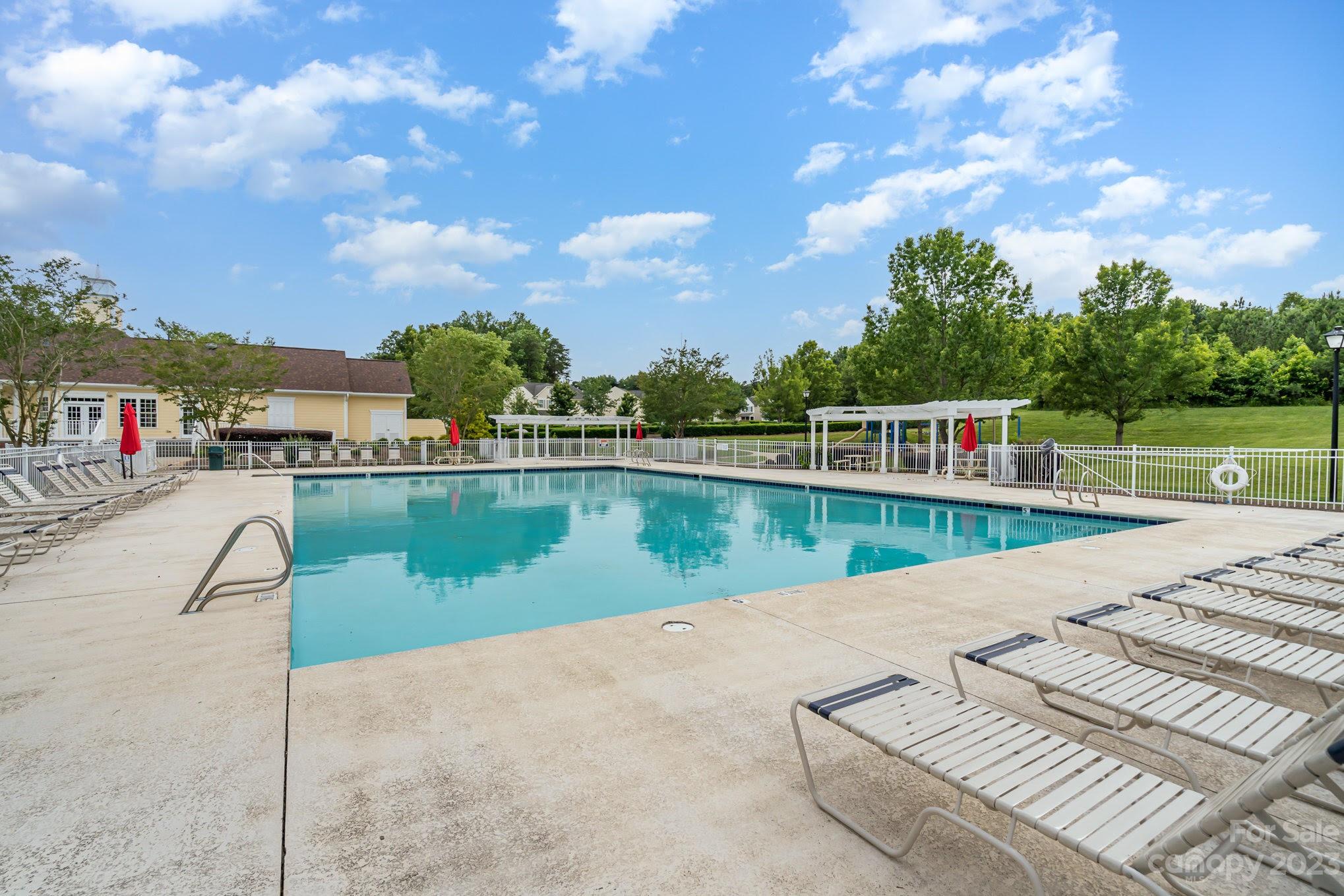 Seven Oaks - Residential