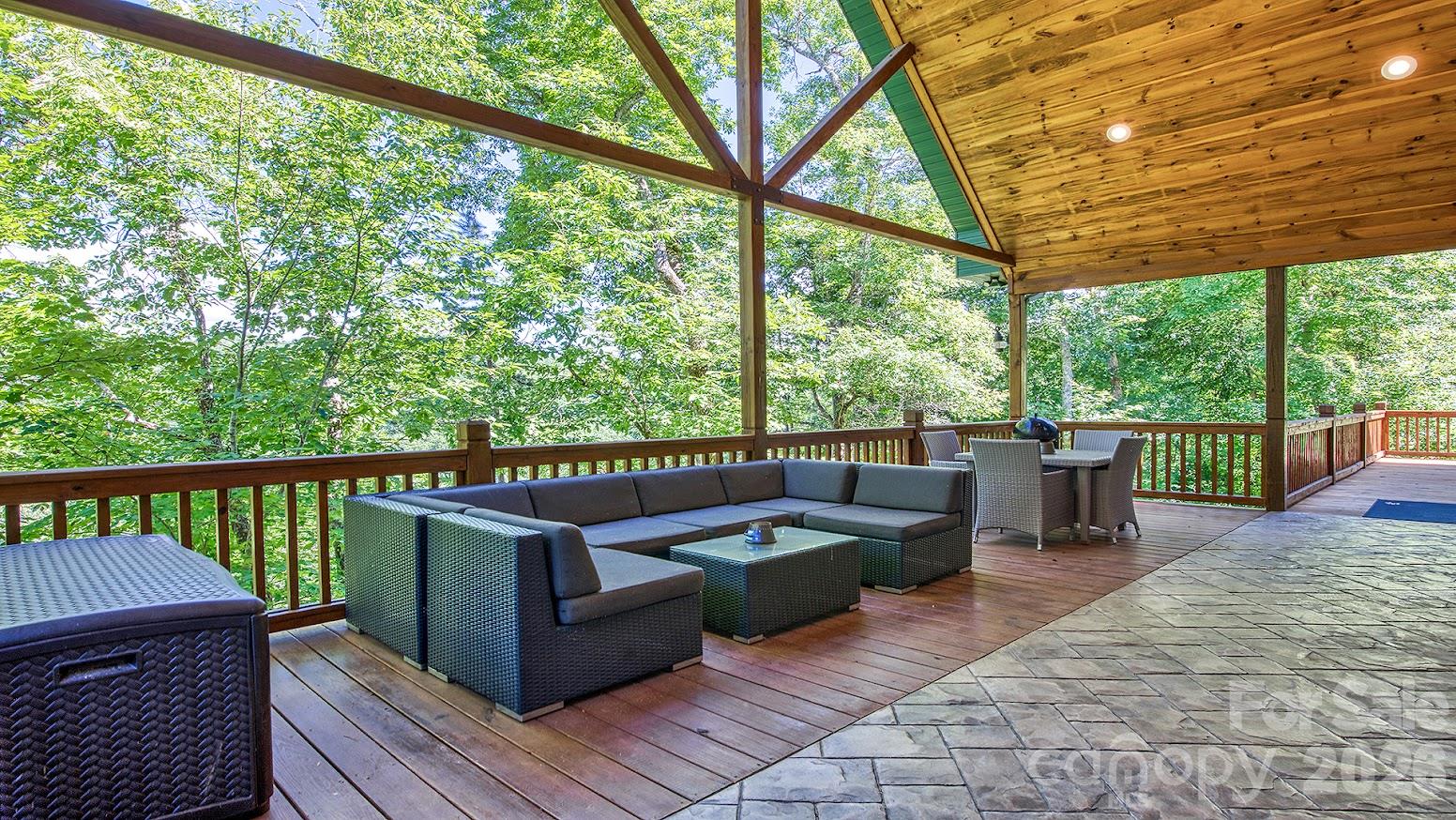 1450 Mountain Laurel Road