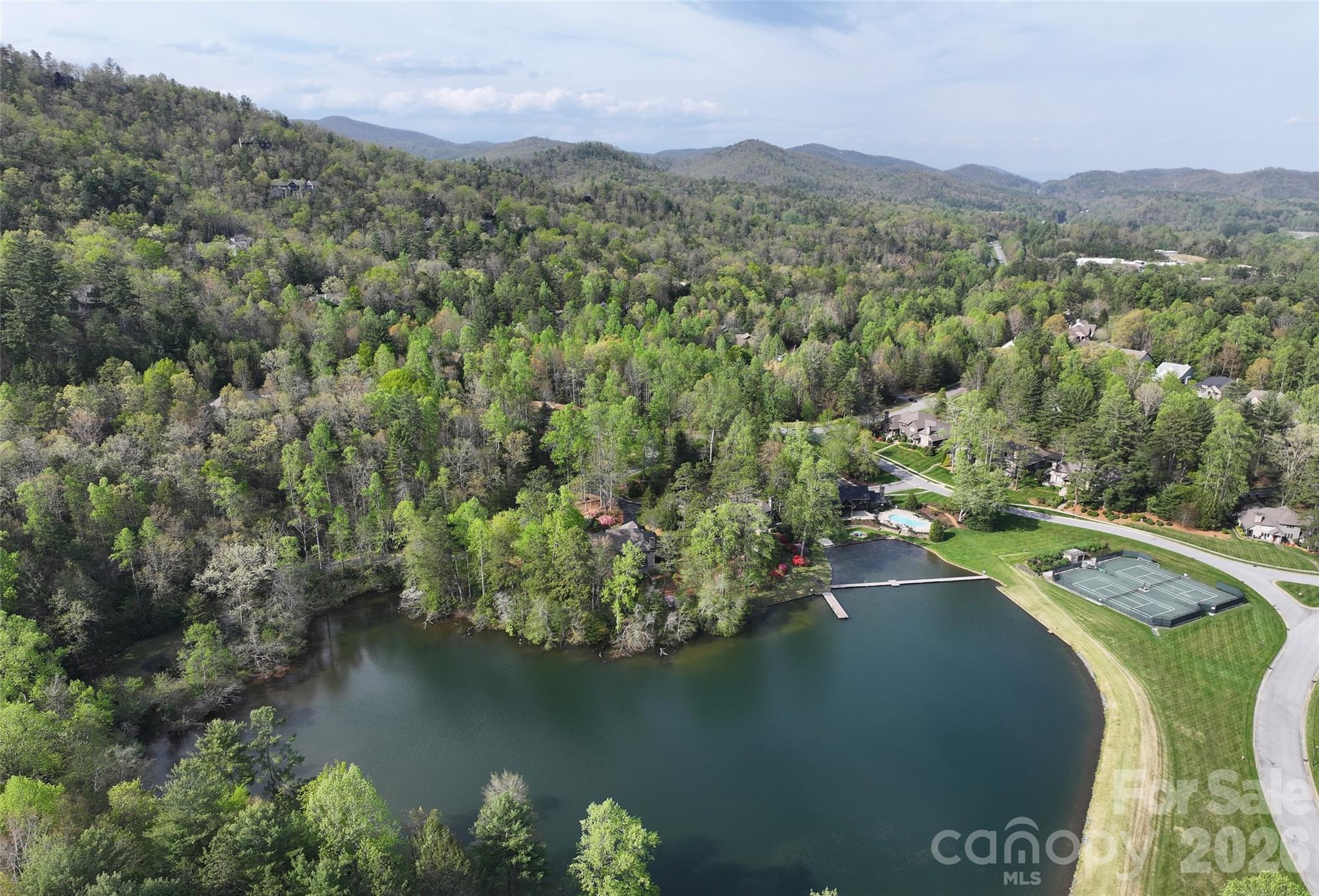 Straus Park - Land