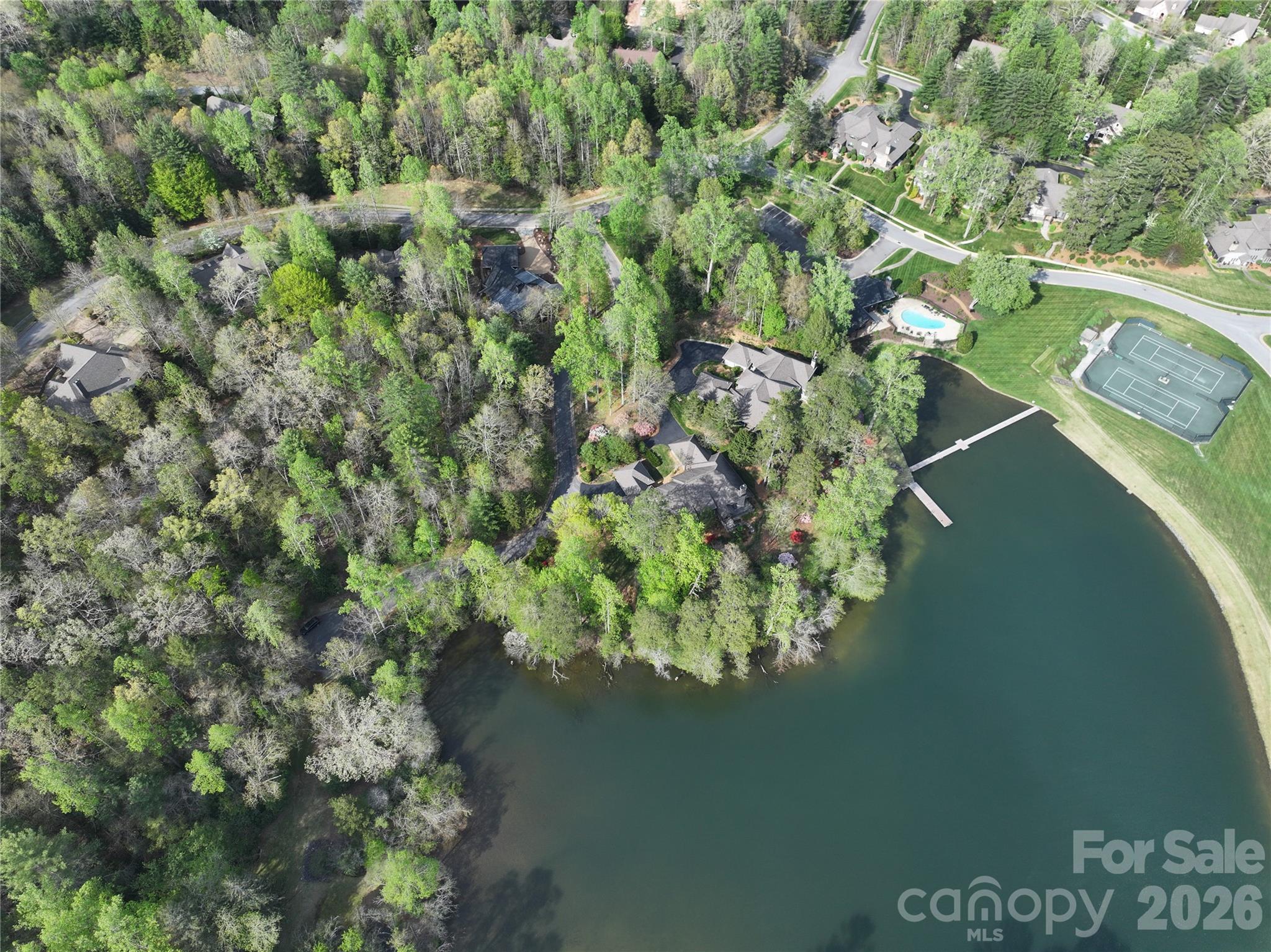 Straus Park - Land
