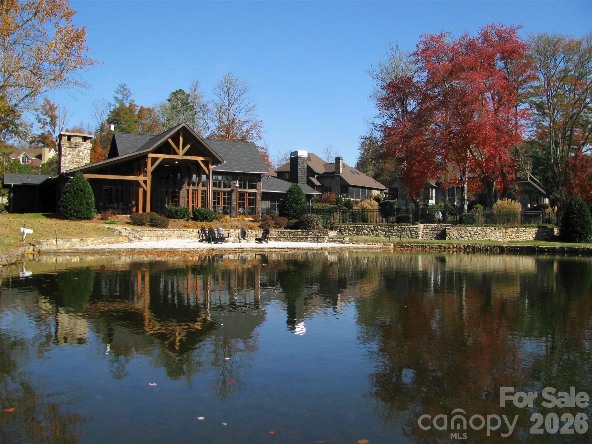 Straus Park - Land