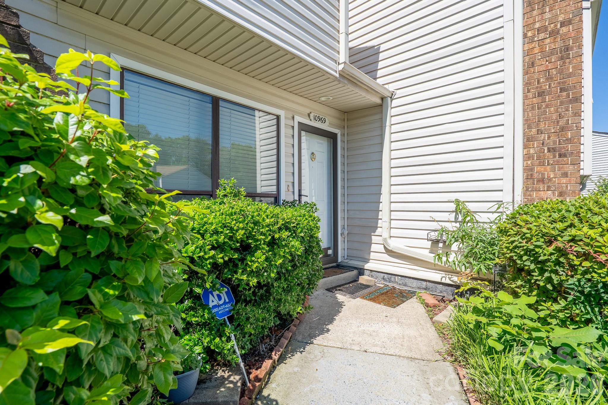 10969 Carmel Crossing Road