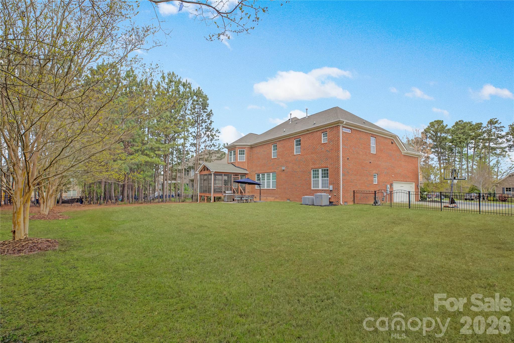 The Palisades - Residential