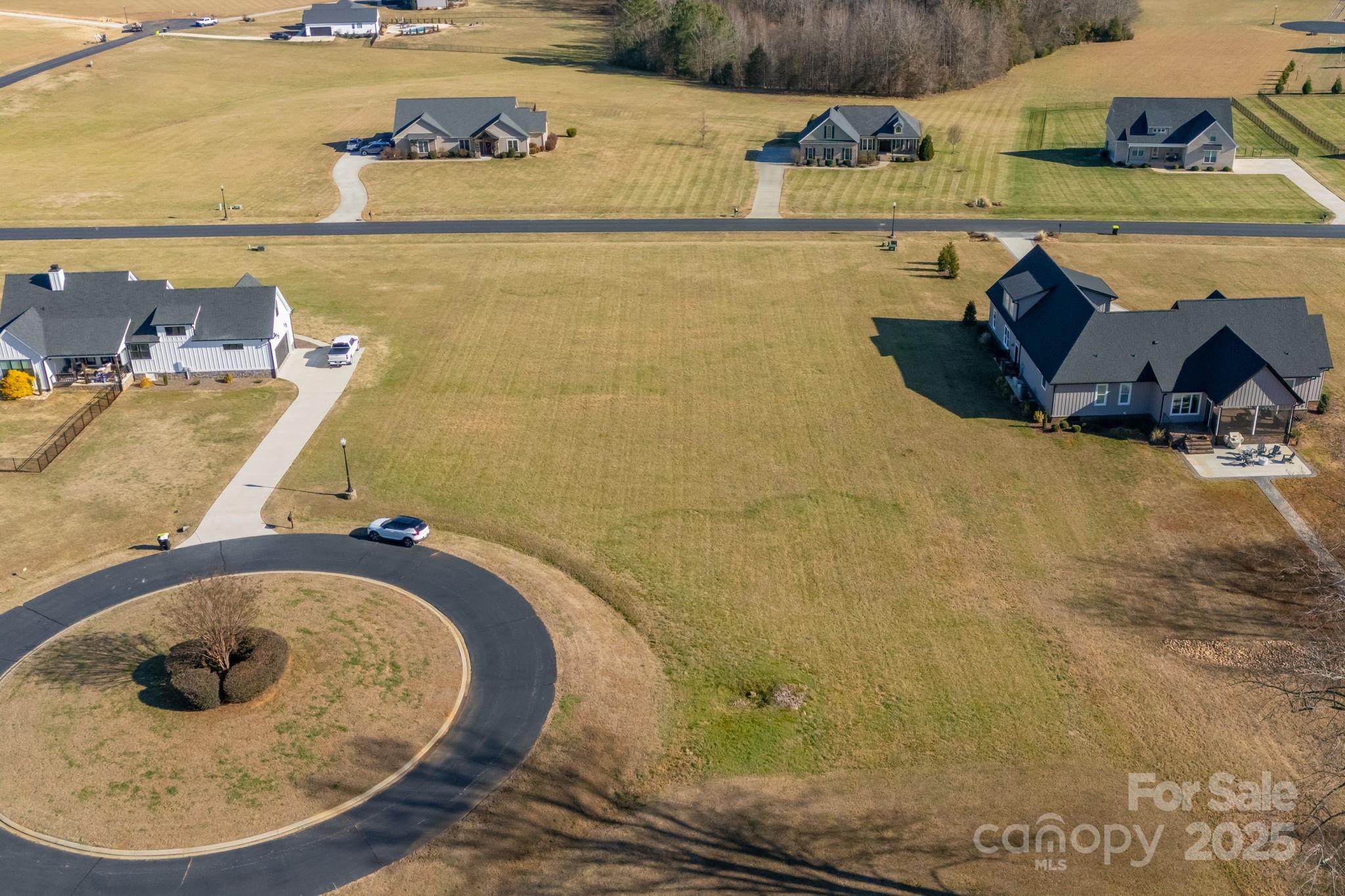 Yachtsmans Point - Land