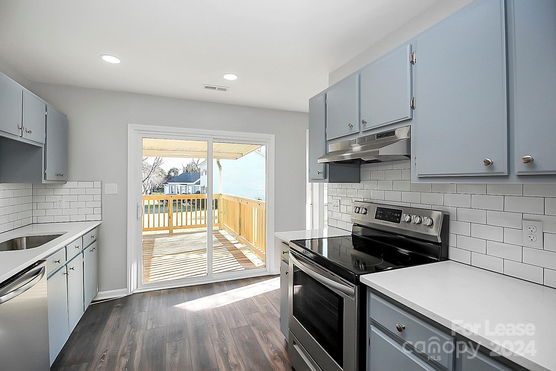 Olde Whitehall - Residential Lease