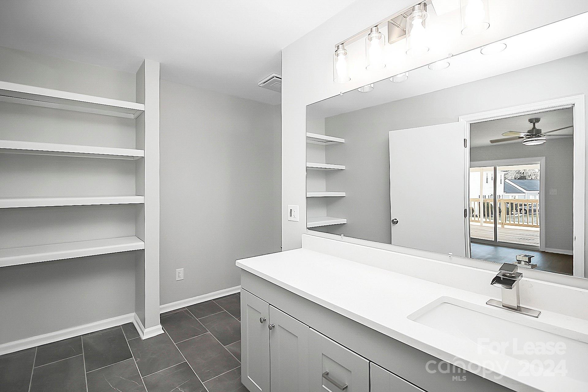 Olde Whitehall - Residential Lease