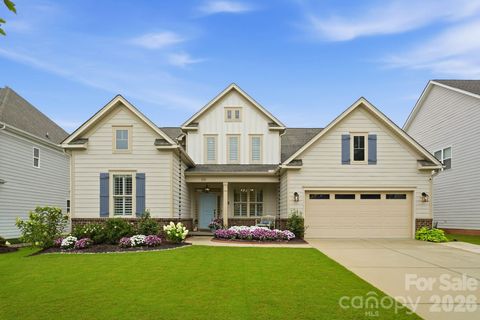 Photo of 109 Heron Cove Loop, Mooresville, NC 28117 (MLS # 4406863)
