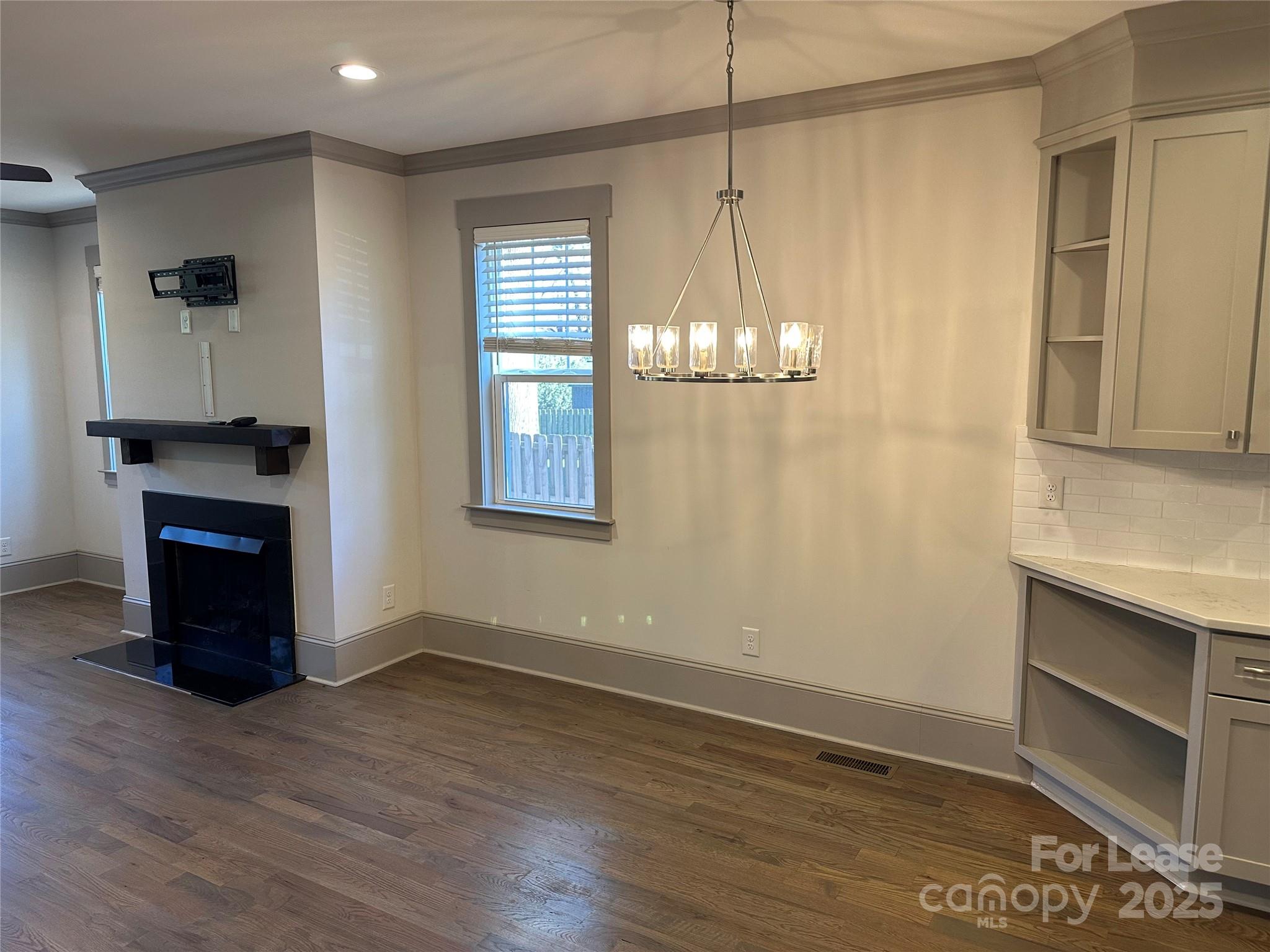 2520 Greenland Avenue